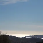 Villa Skyline